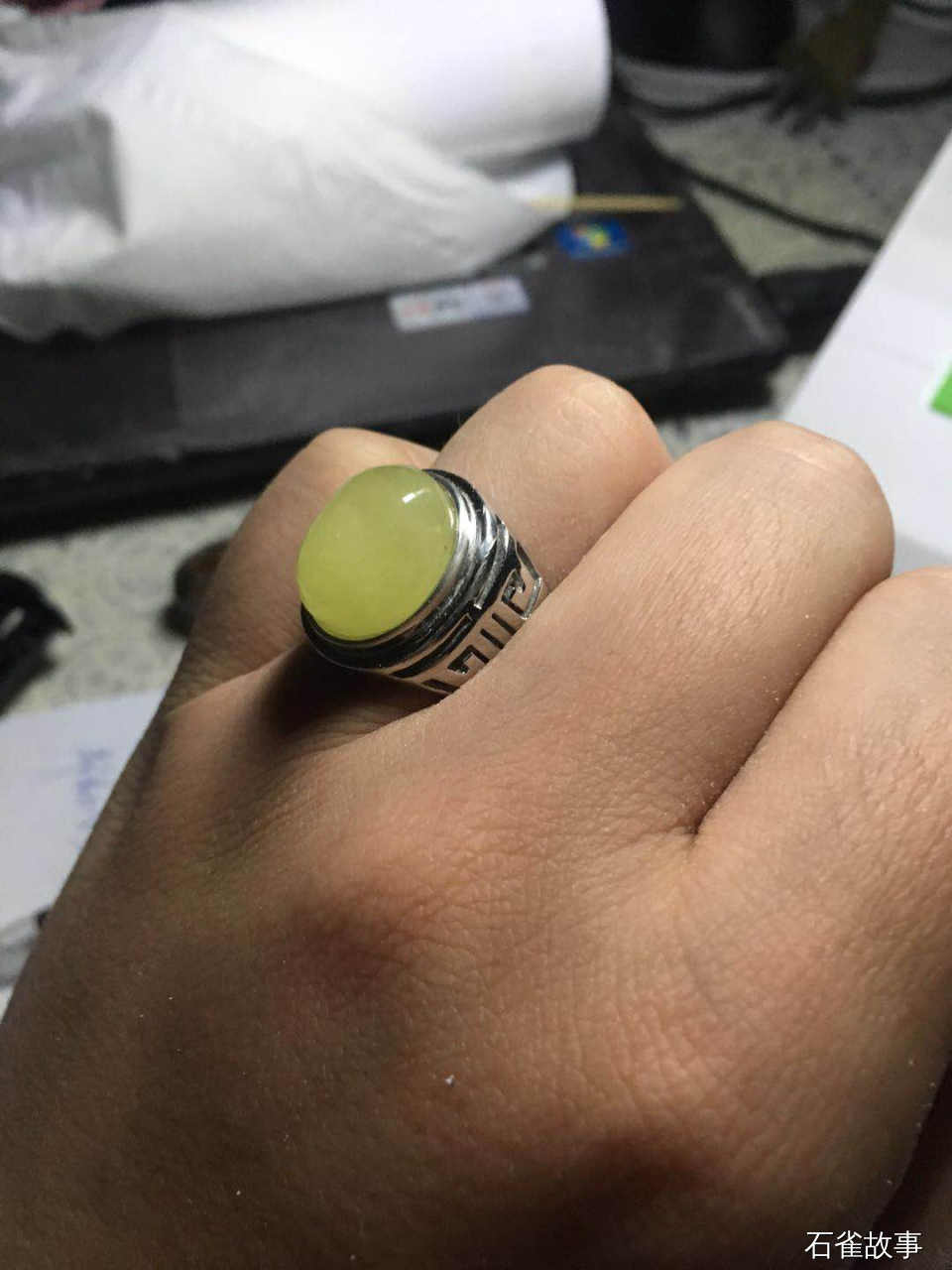 石雀故事