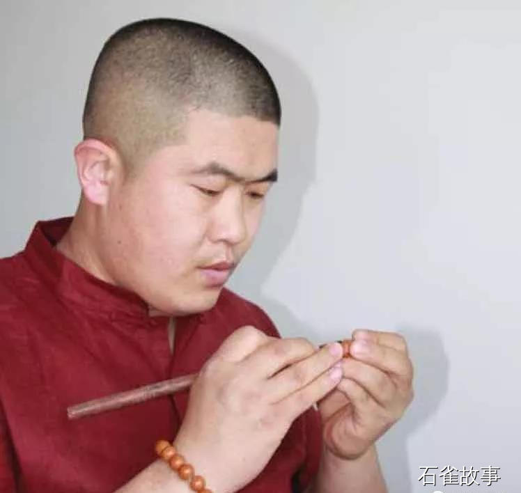 石雀故事