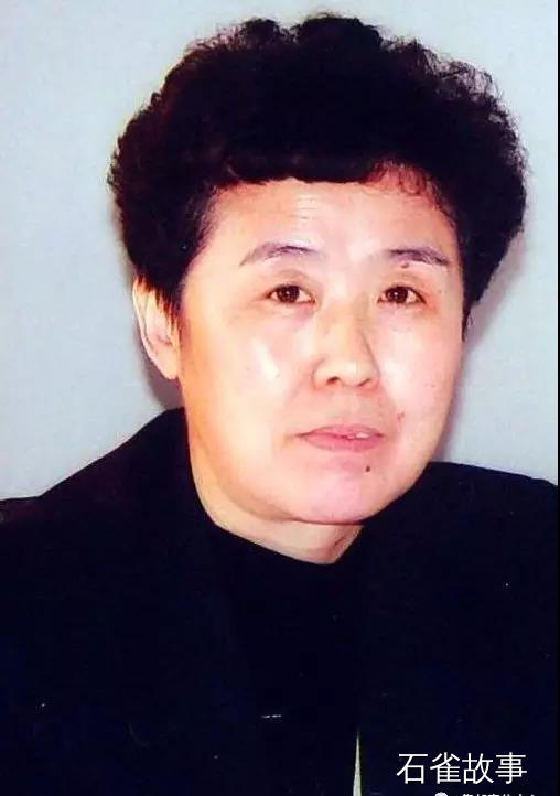石雀故事