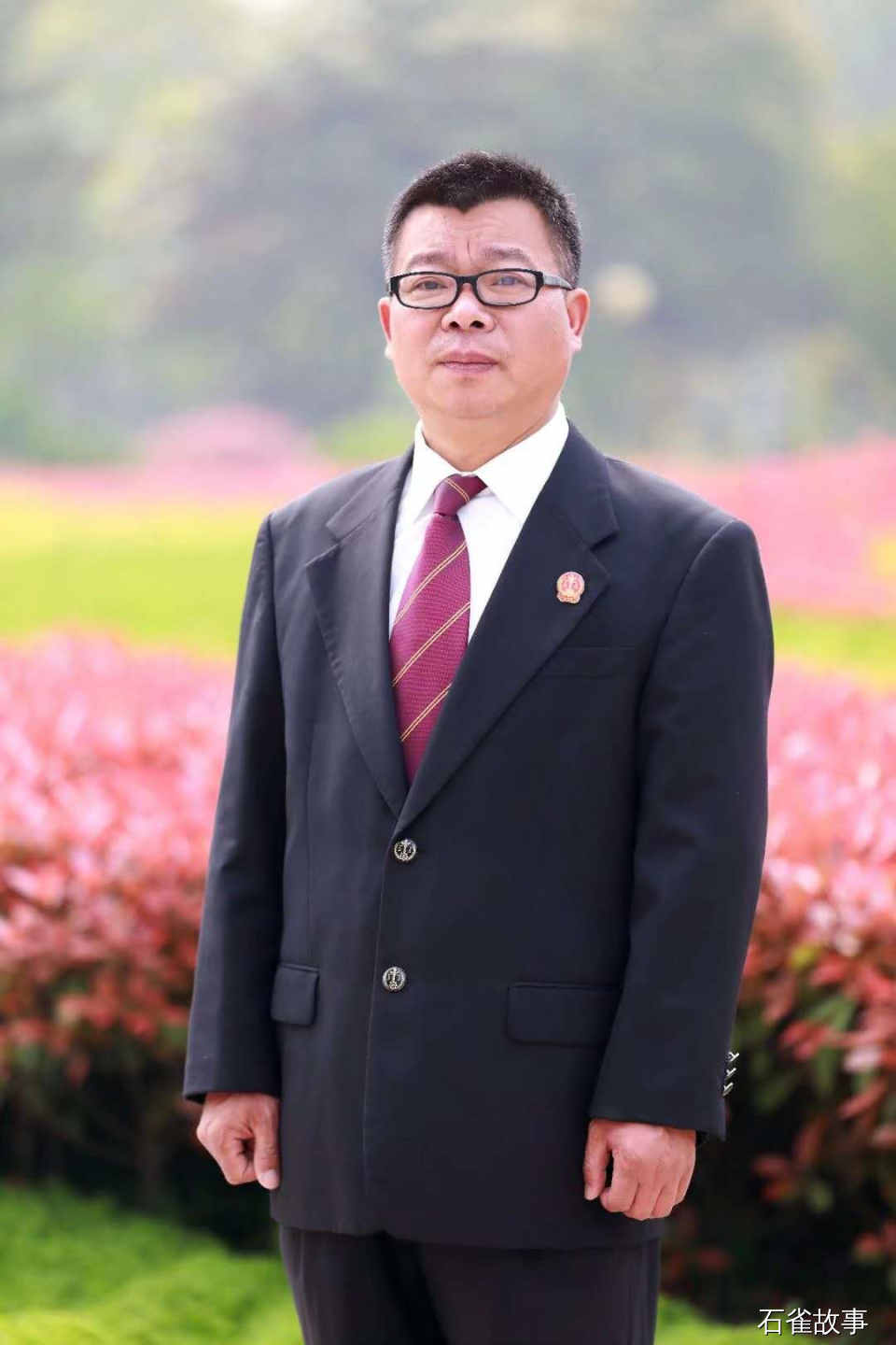 石雀故事
