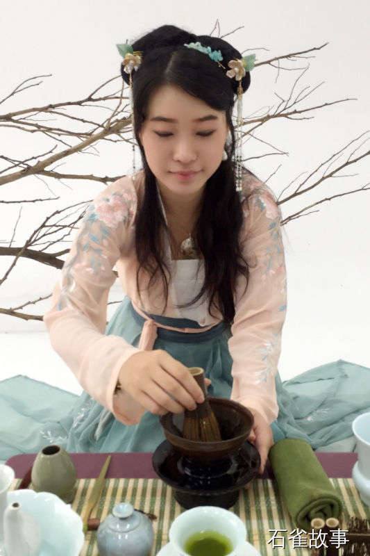石雀故事