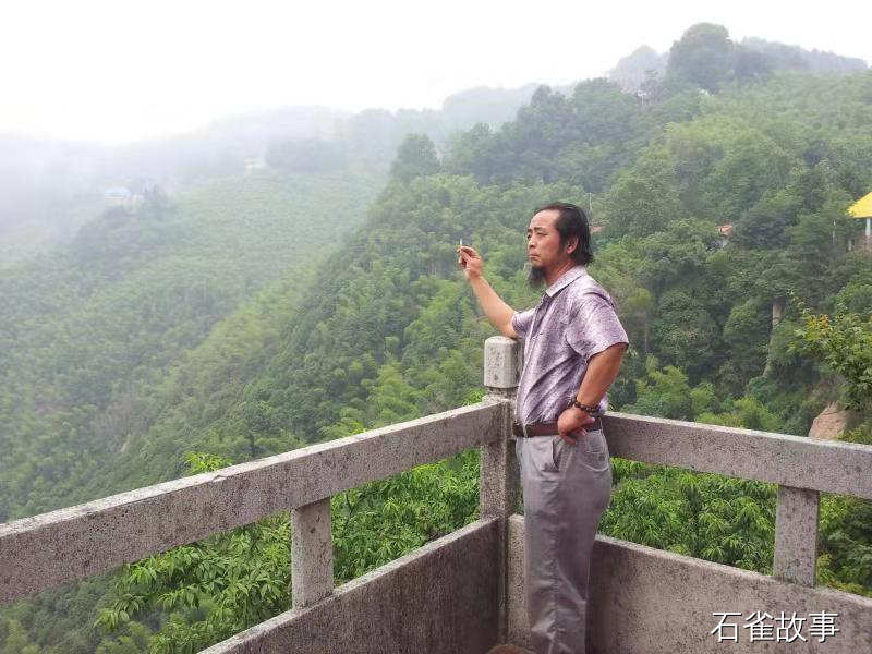 石雀故事