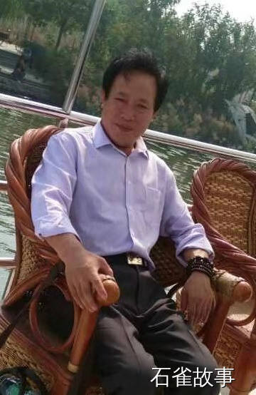 石雀故事