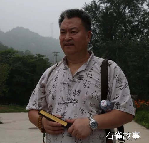 石雀故事