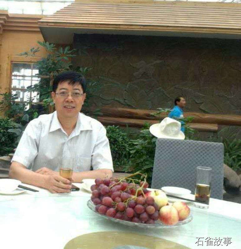 石雀故事