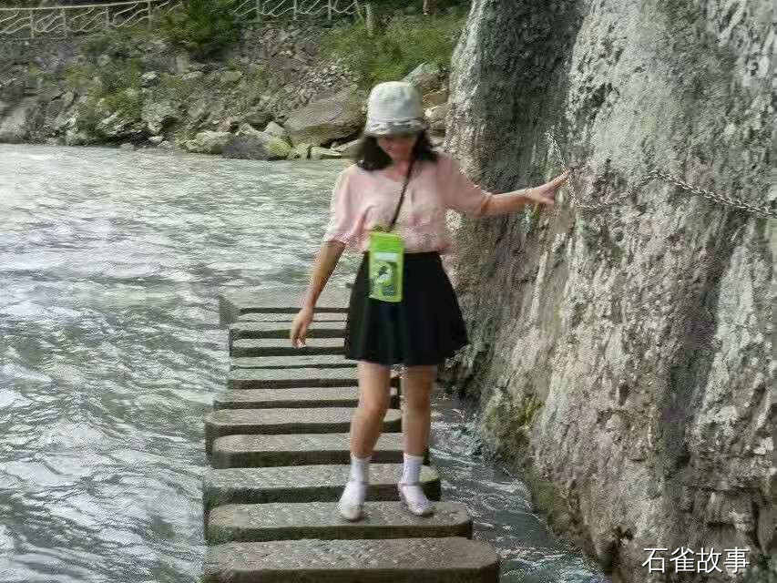 石雀故事