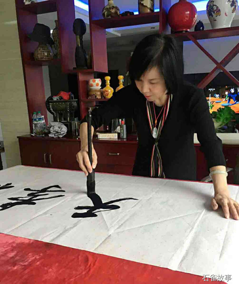 石雀故事
