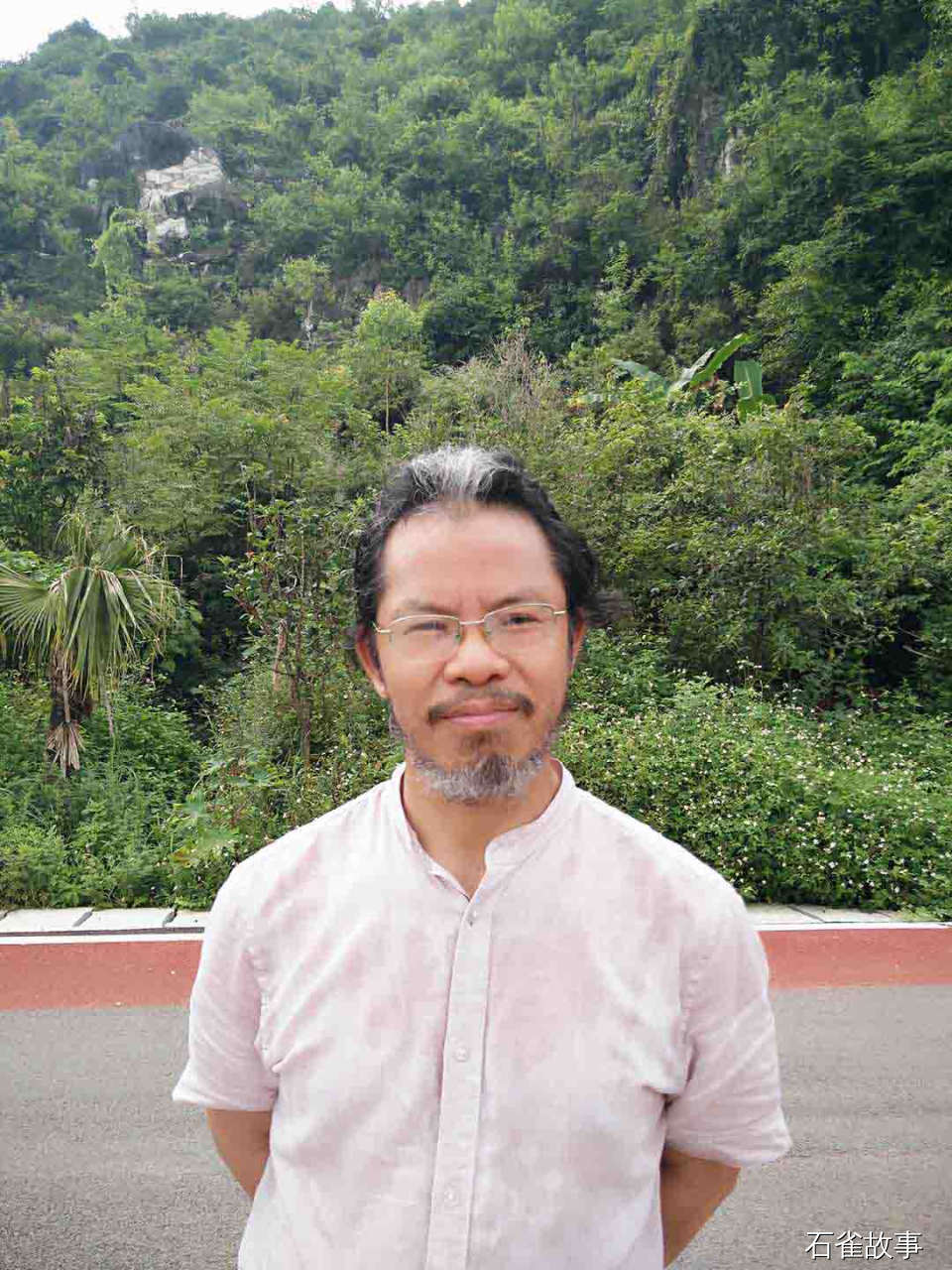 石雀故事