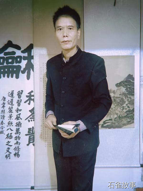 石雀故事
