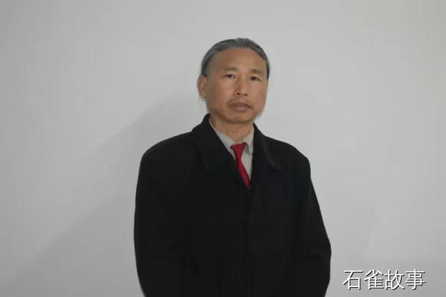 石雀故事