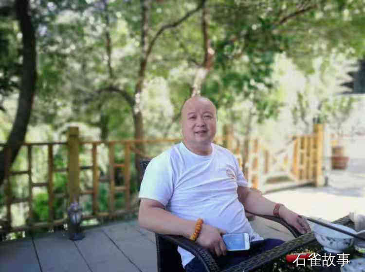 石雀故事