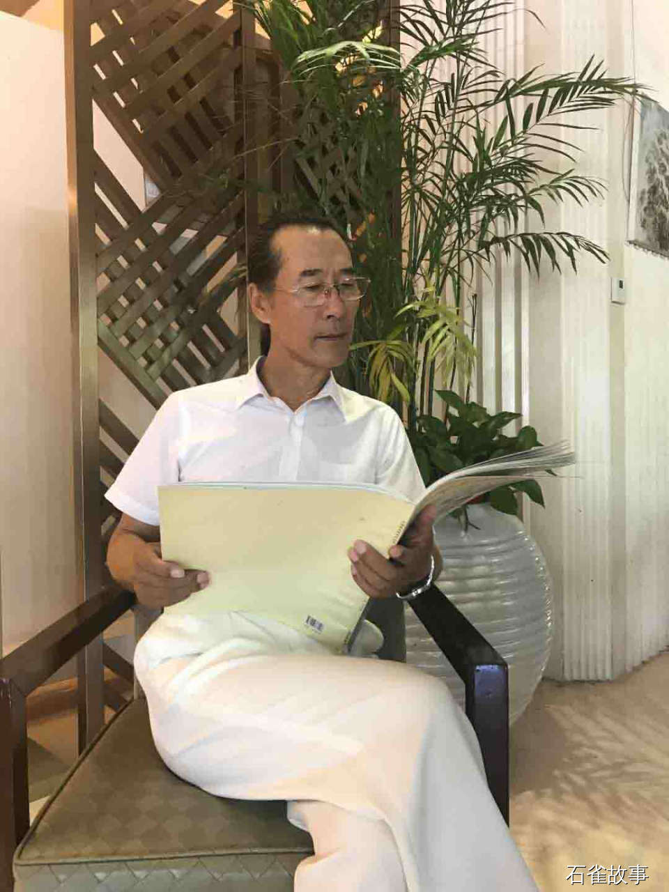 石雀故事