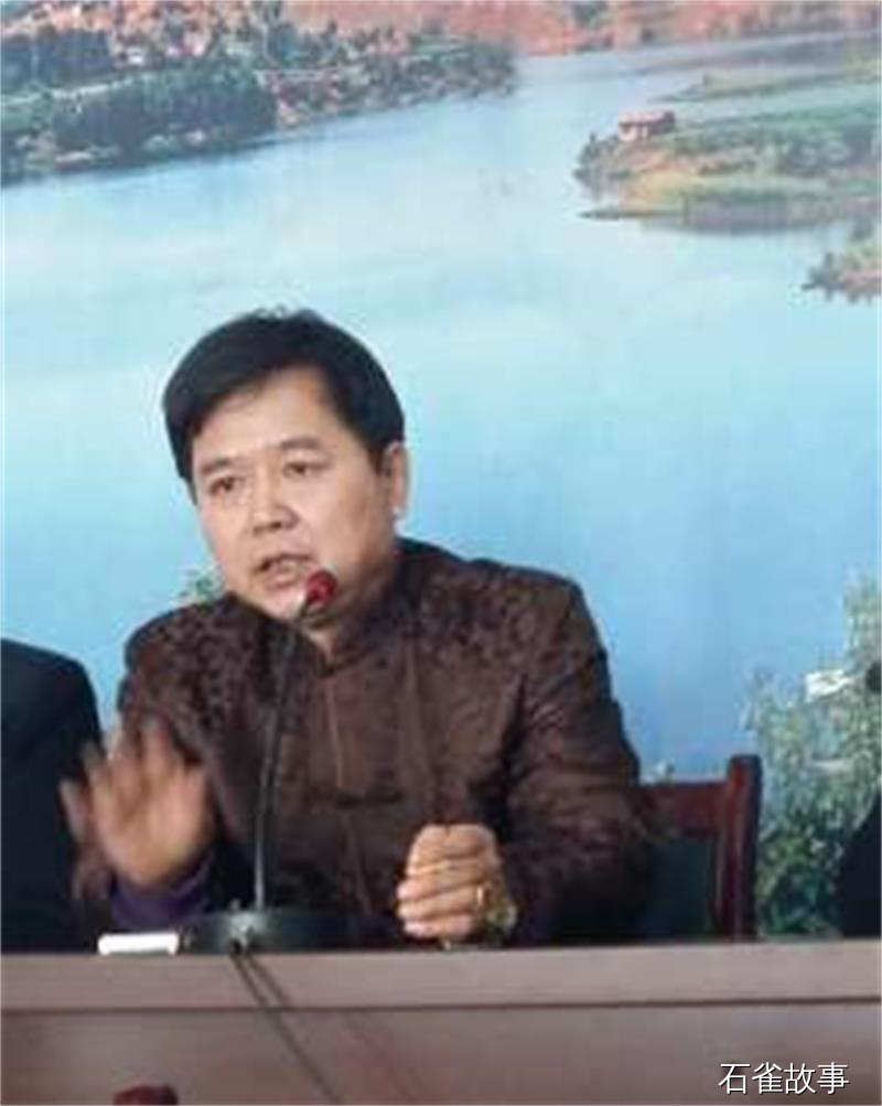 石雀故事