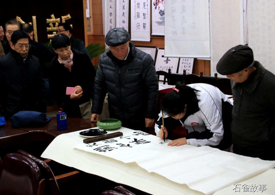 石雀故事