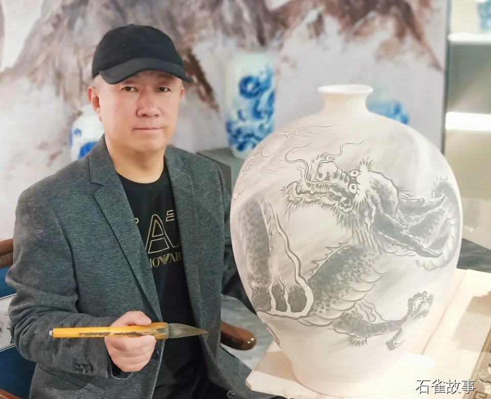 擅长,龙图,山水,陶瓷。